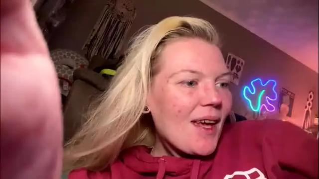 Image 2 of dickeddownsouth Stream on Chaturbate on 1 month ago