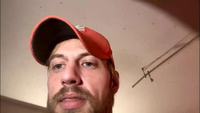 Image 12 of dickeddownsouth Stream on Chaturbate on 1 month ago