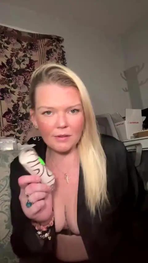 Thumbnail 1, dickeddownsouth's Stream at Chaturbate, 14 days ago