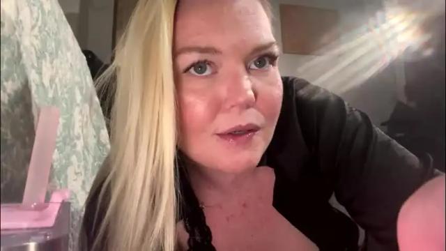 Image 12 of dickeddownsouth Stream on Chaturbate on 15 days ago