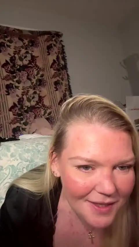 Image 3 of dickeddownsouth Stream on Chaturbate on 15 days ago