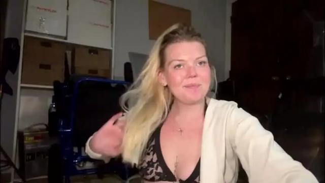 Image 10 of dickeddownsouth Stream on Chaturbate on 14 days ago