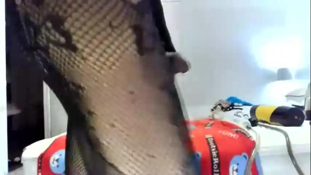 Image 12 of dicyoudwn Stream on Chaturbate on 27 days ago