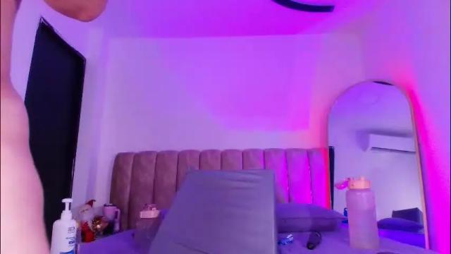 Image 3 of didiane_ Stream on Chaturbate on 28 days ago