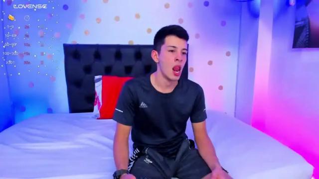 Image 3 of dilany_and_josh Stream on Chaturbate on 13 months ago