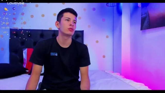 Image 2 of dilany_and_josh Stream on Chaturbate on 16 months ago