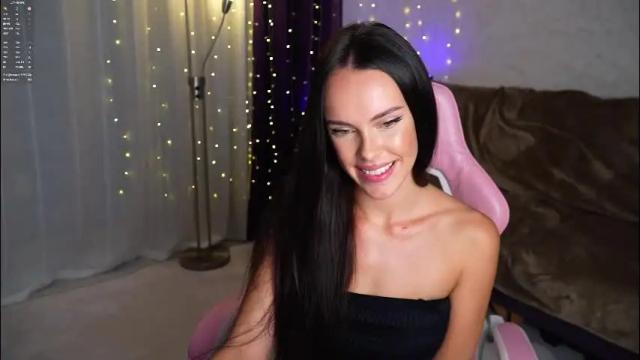 Thumbnail 1, dilara_foxx's Stream at Chaturbate, 2 months ago