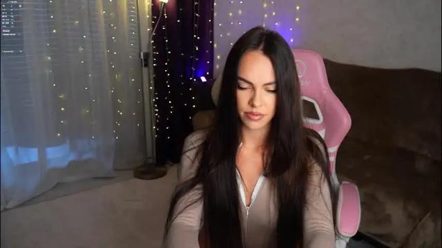 Thumbnail 2, dilara_foxx's Stream at Chaturbate, 1 month ago