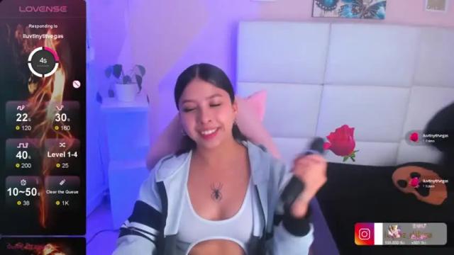 Image 12 of dilara_lopez Stream on Chaturbate on 13 months ago