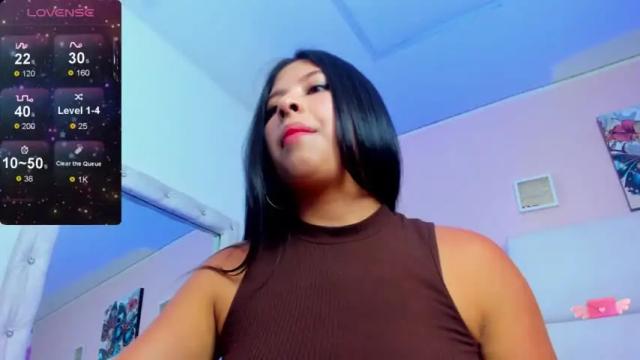 Image 2 of dilara_lopez Stream on Chaturbate on 13 months ago