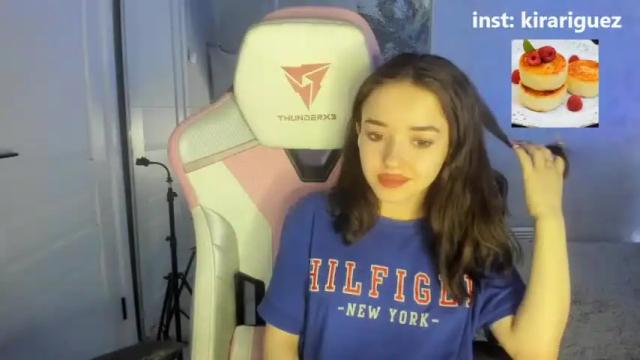 Image 11 of dilarabradbury Stream on Chaturbate on 15 months ago