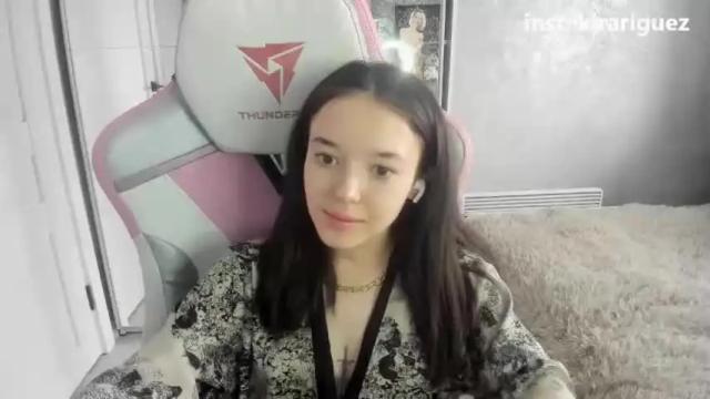 Image 8 of dilarabradbury Stream on Chaturbate on 14 months ago