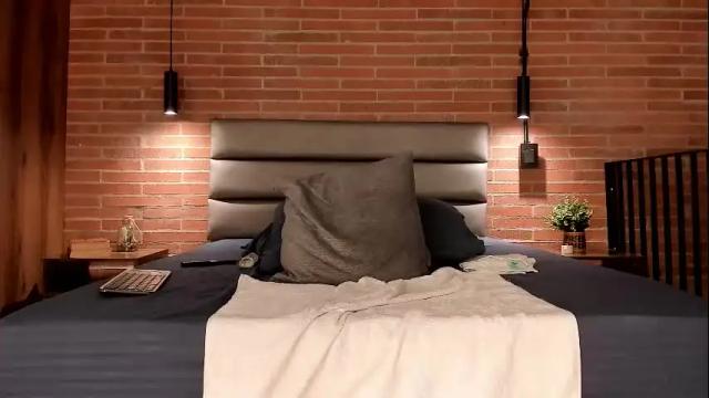 Image 3 of dilarahkessh Stream on Chaturbate on 1 day ago