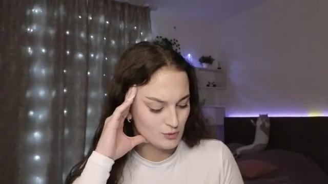 Image 3 of dilaramorgenshtern Stream on Chaturbate on 16 months ago