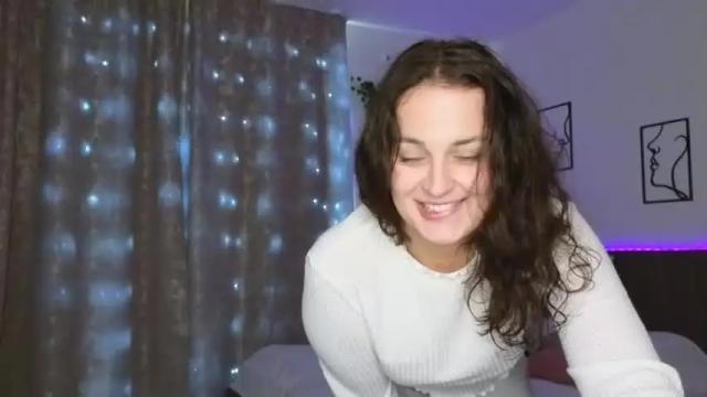 Image 2 of dilaramorgenshtern Stream on Chaturbate on 13 months ago