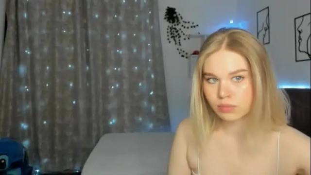 Image 6 of dilaramorgenshtern Stream on Chaturbate on 17 days ago