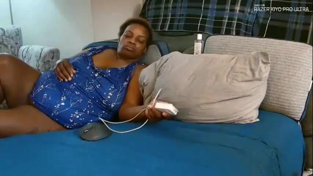 Image 3 of dilldough405 Stream on Chaturbate on 5 months ago