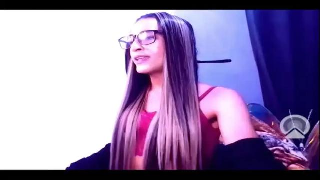 Image 3 of dimarieth Stream on Chaturbate on 3 months ago