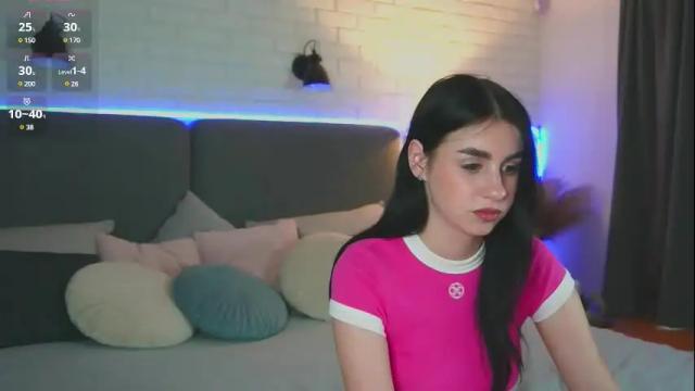 Image 3 of dina_foxxx Stream on Chaturbate on 22 days ago