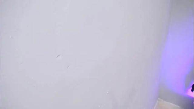 Image 4 of dina_mcry Stream on Chaturbate on 16 days ago