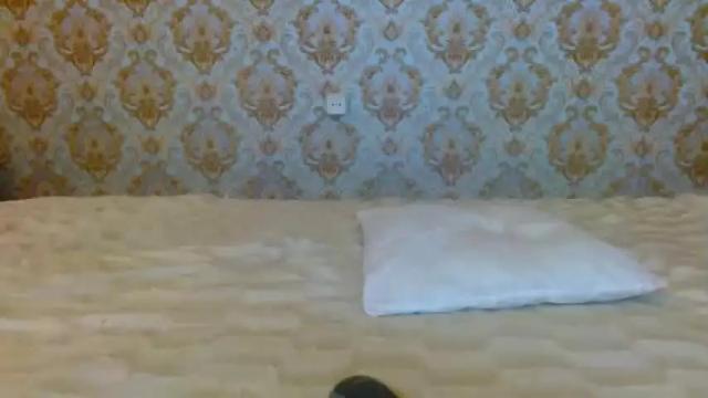 Image 8 of dinablooommm Stream on Chaturbate on 19 months ago