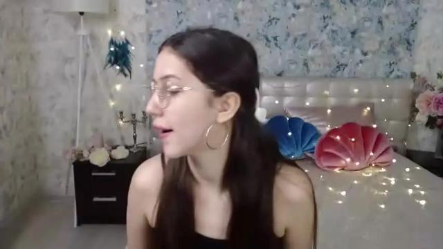 Thumbnail 1, dinafrittz's Stream at Chaturbate, 16 months ago