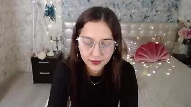 Thumbnail 1, dinafrittz's Stream at Chaturbate, 16 months ago