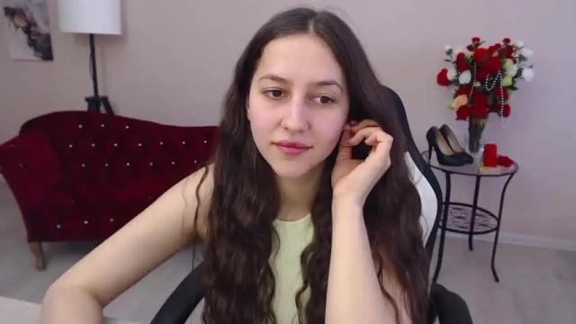 Image 12 of dinafrittz Stream on Chaturbate on 15 months ago