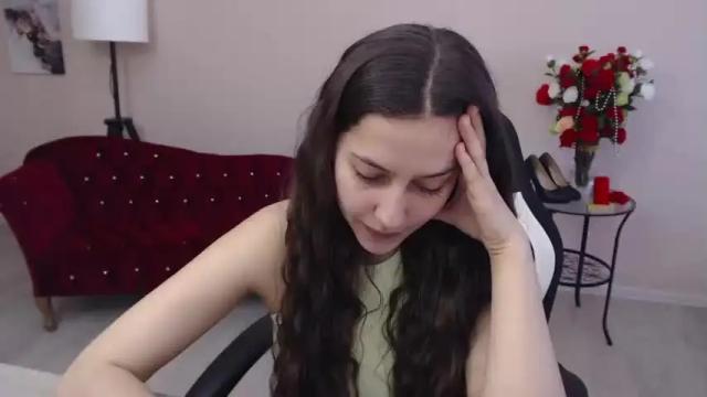 Image 6 of dinafrittz Stream on Chaturbate on 15 months ago
