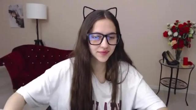 Image 4 of dinafrittz Stream on Chaturbate on 15 months ago
