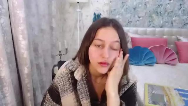 Image 11 of dinafrittz Stream on Chaturbate on 14 months ago