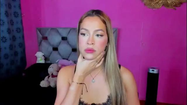 Image 3 of dione_sexyy Stream on Chaturbate on 6 days ago