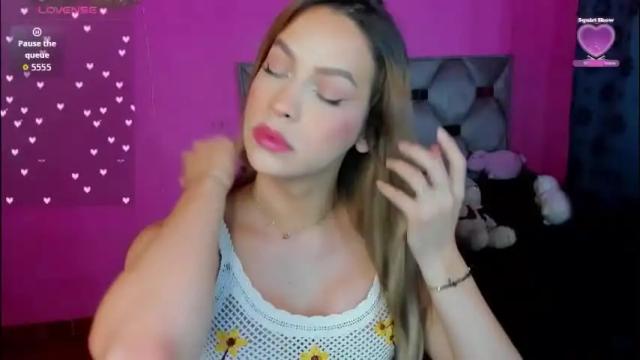 Image 11 of dione_sexyy Stream on Chaturbate on 27 days ago