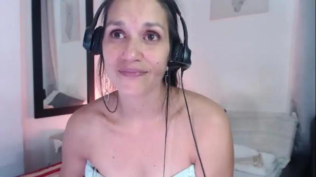 Image 7 of diosa78afrodita Stream on Chaturbate on 17 days ago
