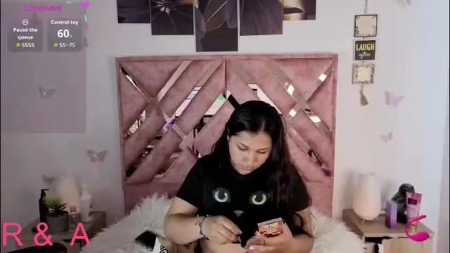 Image 2 of diosa_afrodita24 Stream on Chaturbate on 1 month ago