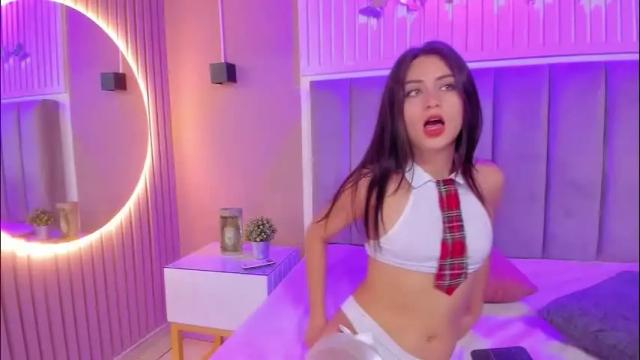 Image 3 of diosa_cristal Stream on Chaturbate on 2 months ago