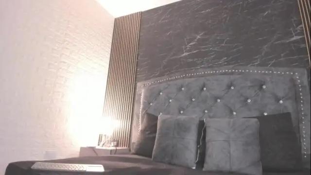 Image 12 of diosaa_golden Stream on Chaturbate on 1 month ago