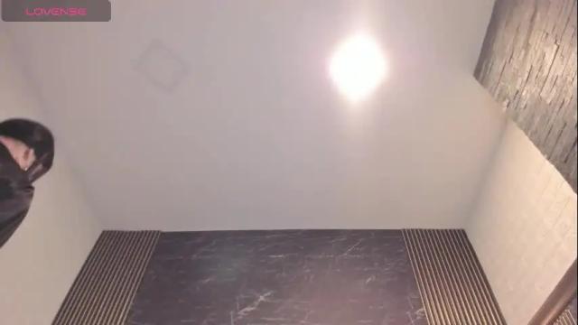Image 10 of diosaa_golden Stream on Chaturbate on 16 days ago