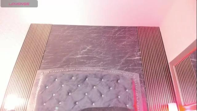 Image 7 of diosaa_golden Stream on Chaturbate on 16 days ago