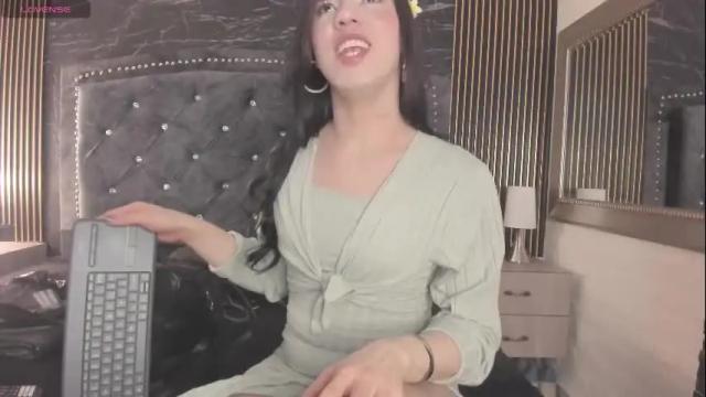 Image 4 of diosaa_golden Stream on Chaturbate on 7 days ago