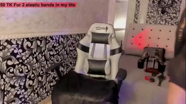 Image 11 of dirty_foxy Stream on Chaturbate on 1 month ago