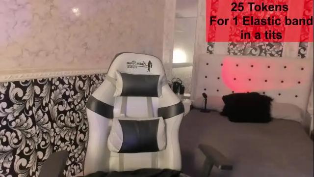 Image 8 of dirty_foxy Stream on Chaturbate on 4 days ago