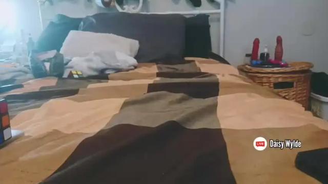 Image 12 of dirtydaisy1998 Stream on Chaturbate on 17 months ago