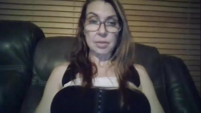 Image 6 of dirtydaisylou Stream on Chaturbate on 20 months ago