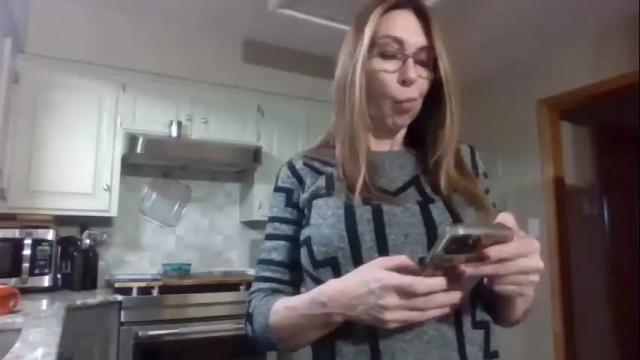 Image 2 of dirtydaisylou Stream on Chaturbate on 17 months ago