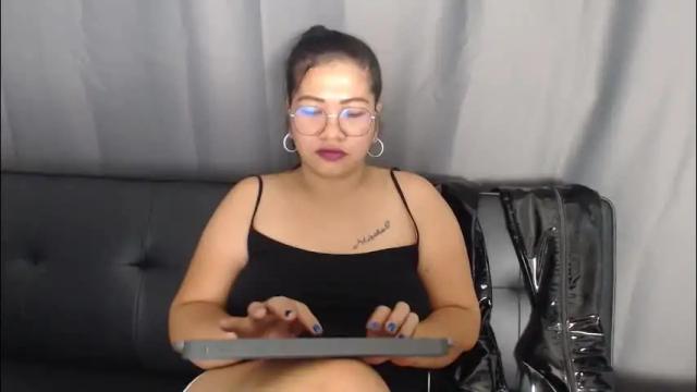 Image 2 of dirtyfungirl Stream on Chaturbate on 2 months ago