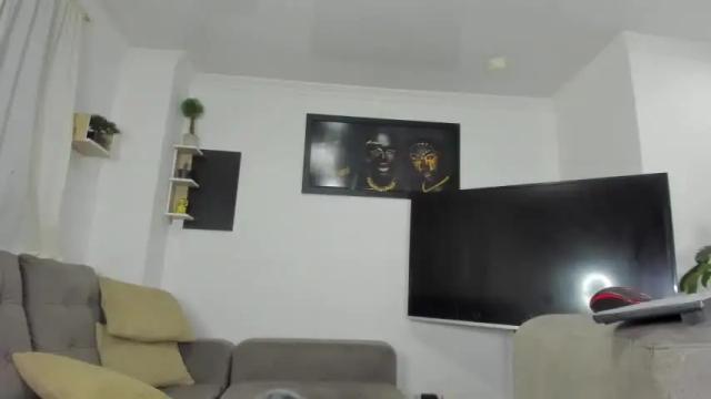 Image 3 of dirtygirlskry_09 Stream on Chaturbate on 16 months ago
