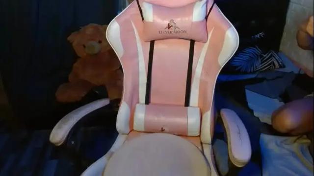 Image 11 of dirtylexa31 Stream on Chaturbate on 2 days ago