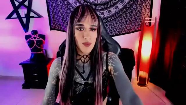 Image 3 of dirtyonix Stream on Chaturbate on 18 days ago