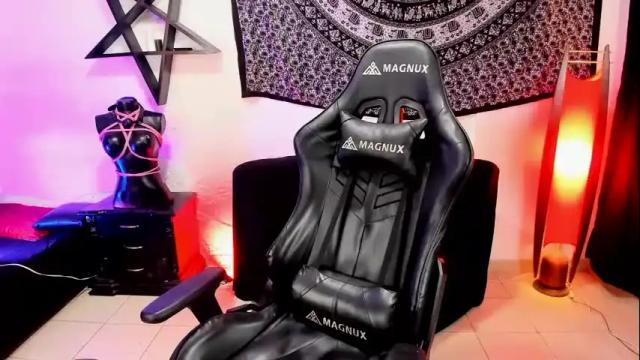 Image 2 of dirtyonix Stream on Chaturbate on 3 days ago